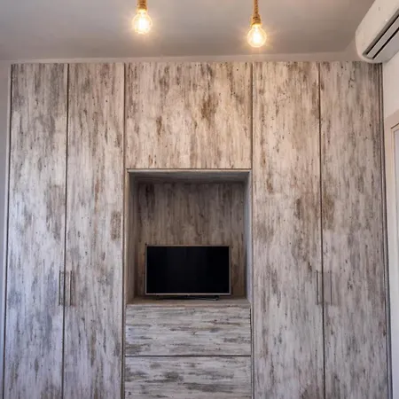 Belvedere Con Piscina - Soggiorni Le Grotte *