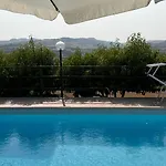Belvedere Con Piscina - Soggiorni Le Grotte Pansiyon
