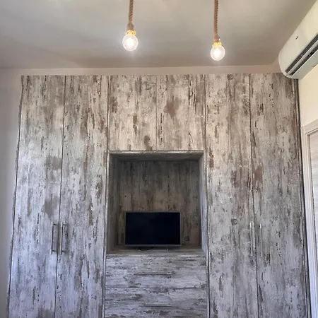 Alloggio in famiglia Belvedere Con Piscina - Le Grotte And Camerano