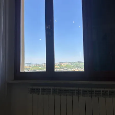 Belvedere Rooms Con Piscina - Le Grotte Rooms And Apartments Camerano